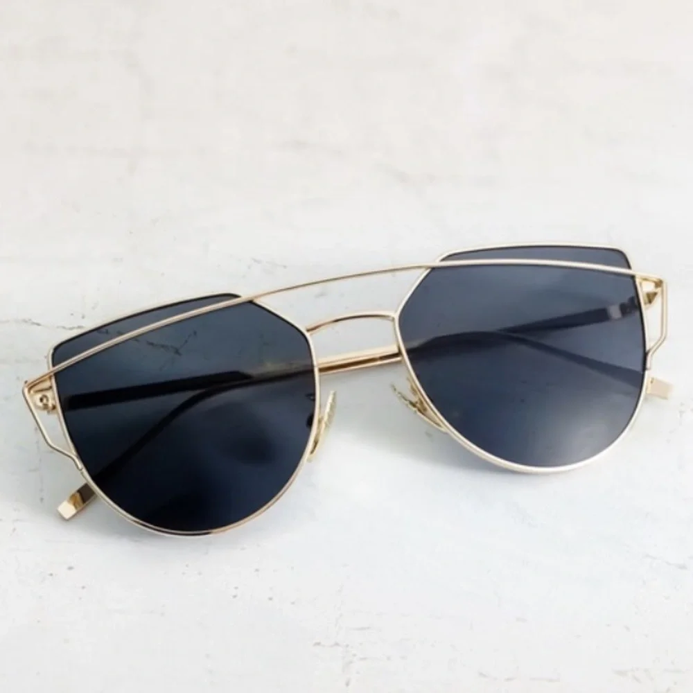 NEW Black/Gold Cat Eye Aviator Sunglasses - Picture 4 of 4